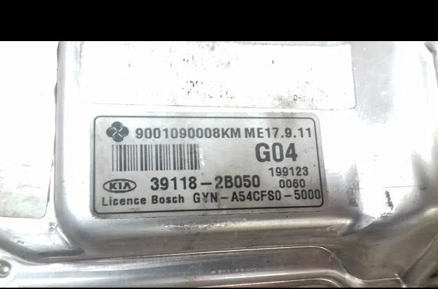 Calculateur moteur Kia VENGA (YN) 1.4 cvvt (2010) occasion — photo 2