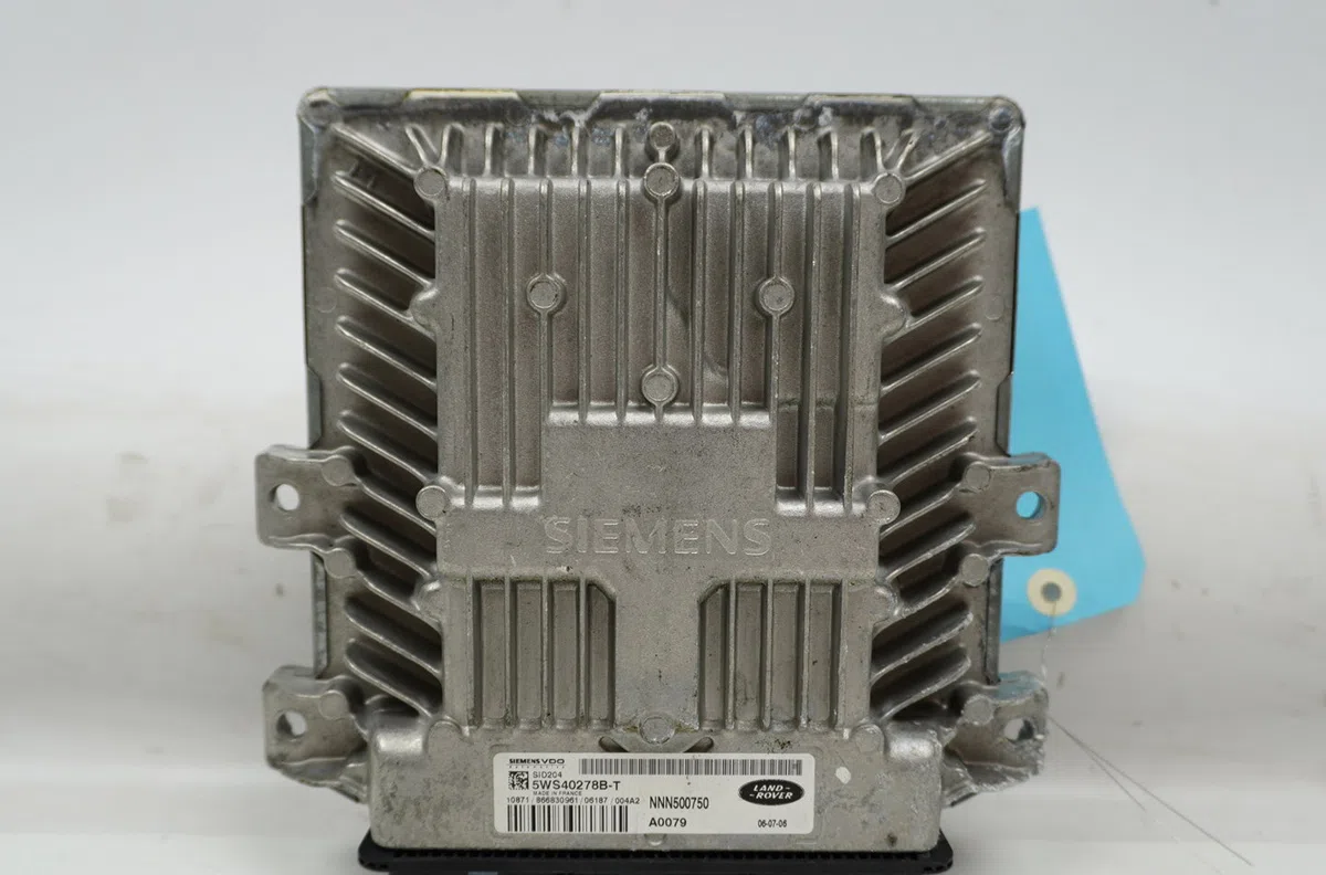Calculateur moteur Land rover DISCOVERY III (L319) 2.7 td 4x4 (2004-2009) occasion — photo 2