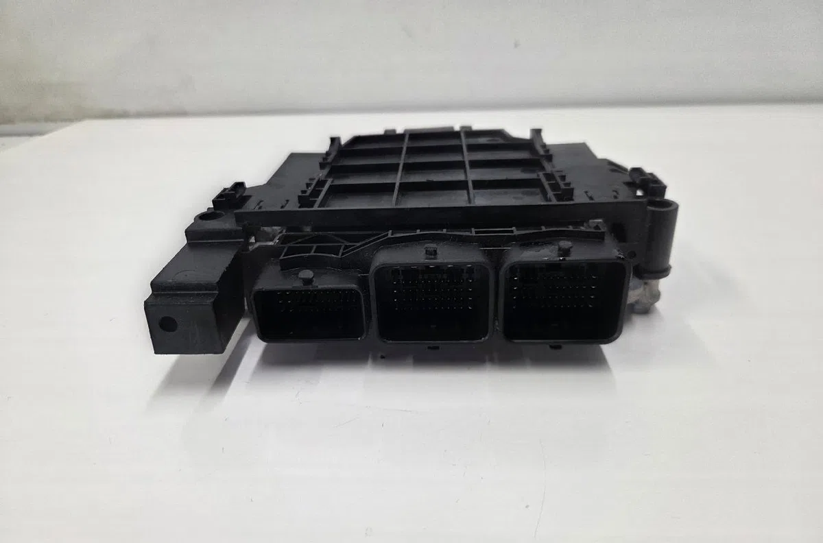 Calculateur moteur LAND ROVER RANGE ROVER 1 EVOQUE PHASE 1 occasion — photo 3