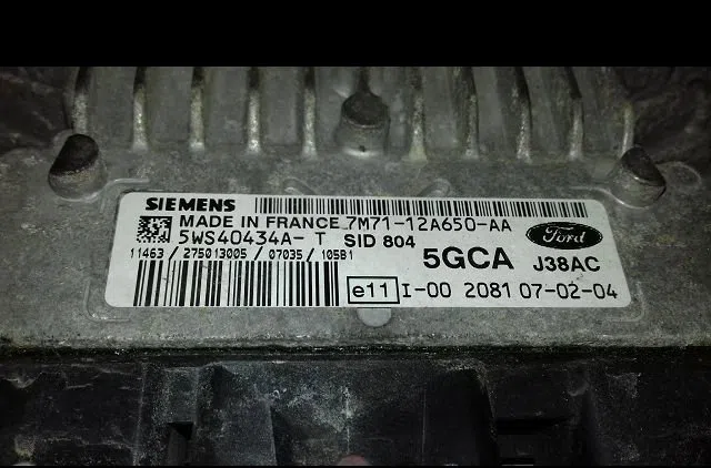 Calculateur moteur Mazda 2 (DY) 1.4 cd (2003-2007) occasion — photo 4