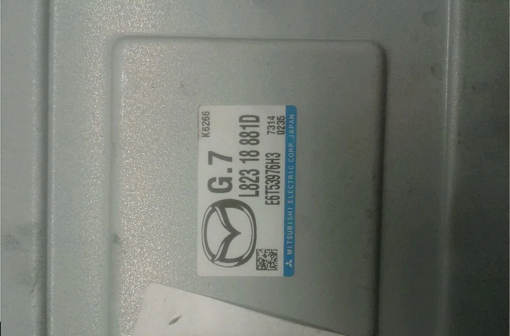 Calculateur moteur Mazda 5 (CR19) 1.8 (cr19) (2005-2010) occasion — photo 2