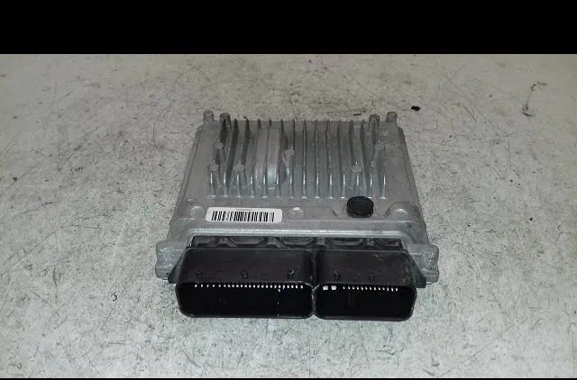Calculateur moteur Mercedes-benz CLASSE A (W176) A 200 cdi (176.001) (2012-2014) occasion