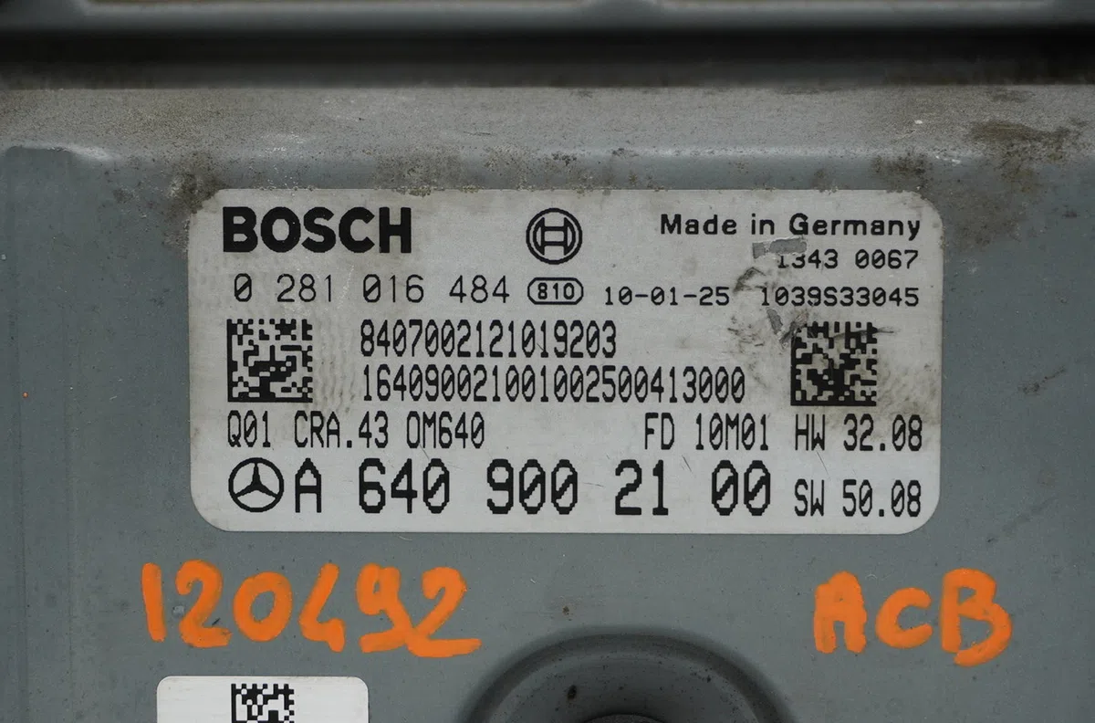 Calculateur moteur Mercedes-benz CLASSE B Sports Tourer (W245) B 180 cdi (245.207) (2005-2011) 5 portes occasion — photo 3