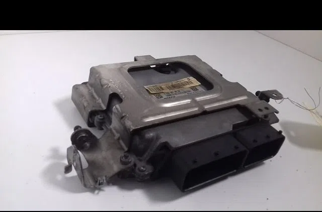 Calculateur moteur Mercedes-benz CLASSE C (W205) C 200 bluetec - d (205.037) (2014-2018) occasion — photo 2