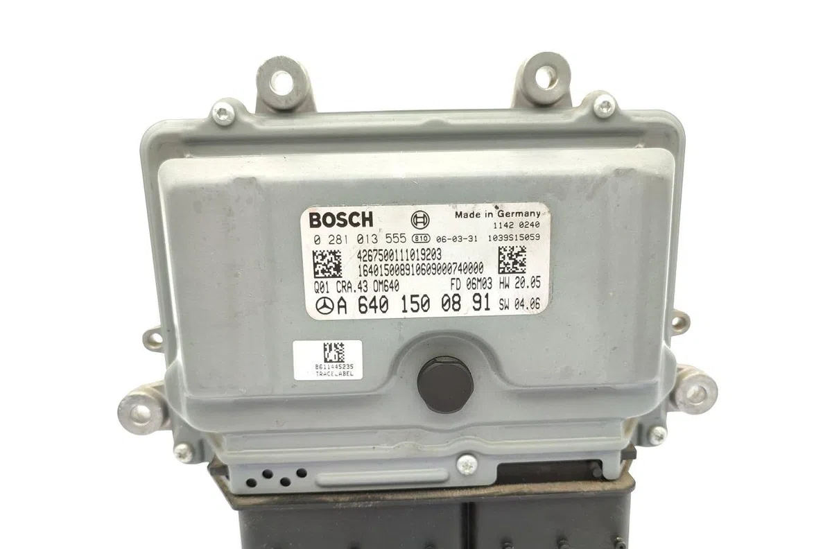 Calculateur moteur MERCEDES CLASSE A 169 PHASE 1 occasion — photo 3