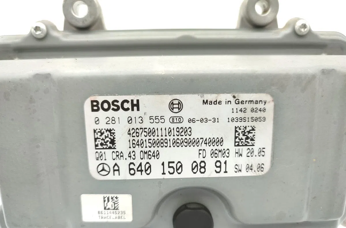 Calculateur moteur MERCEDES CLASSE A 169 PHASE 1 occasion — photo 4
