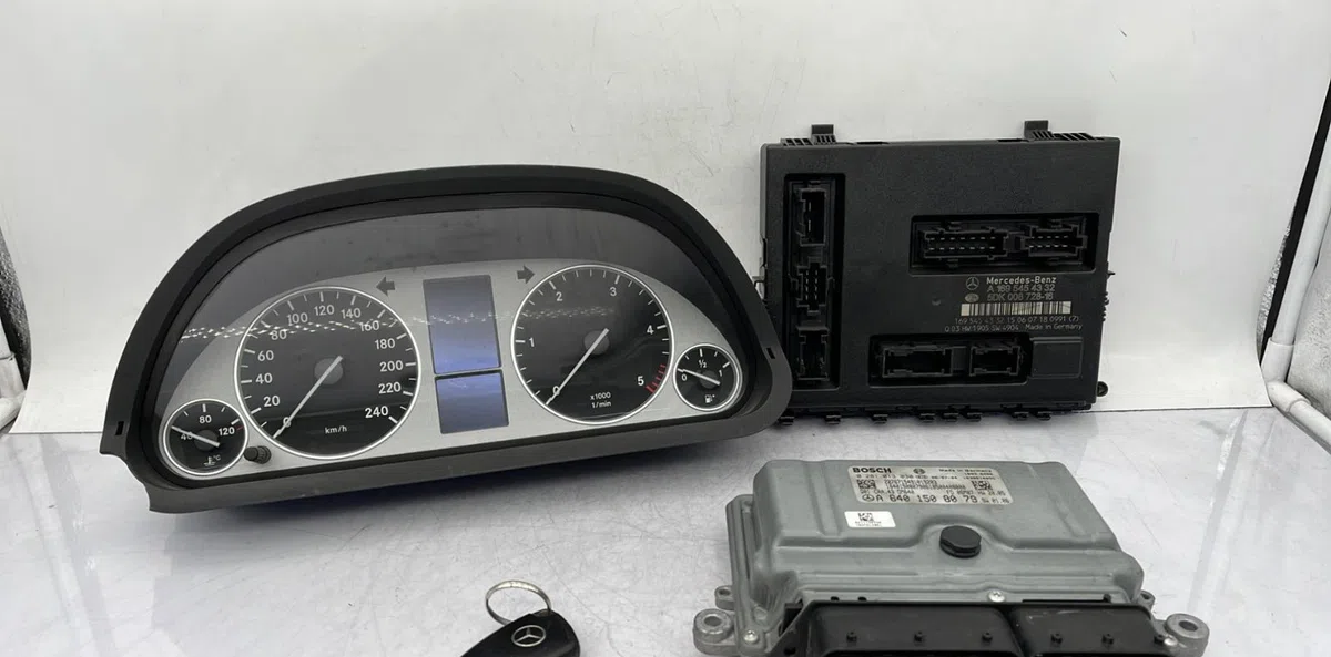 Calculateur moteur MERCEDES CLASSE B 245 PHASE 1 occasion — photo 2