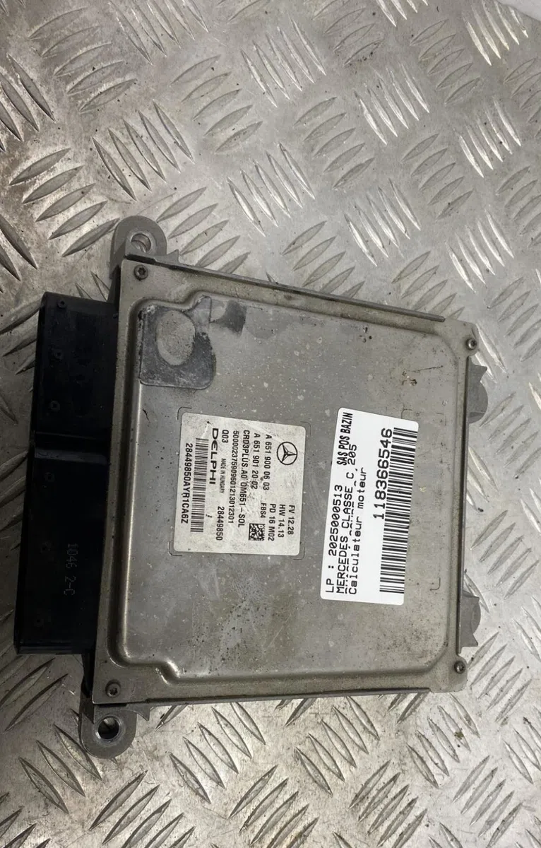 Calculateur moteur MERCEDES CLASSE C 205 PHASE 1 COUPE occasion — photo 2