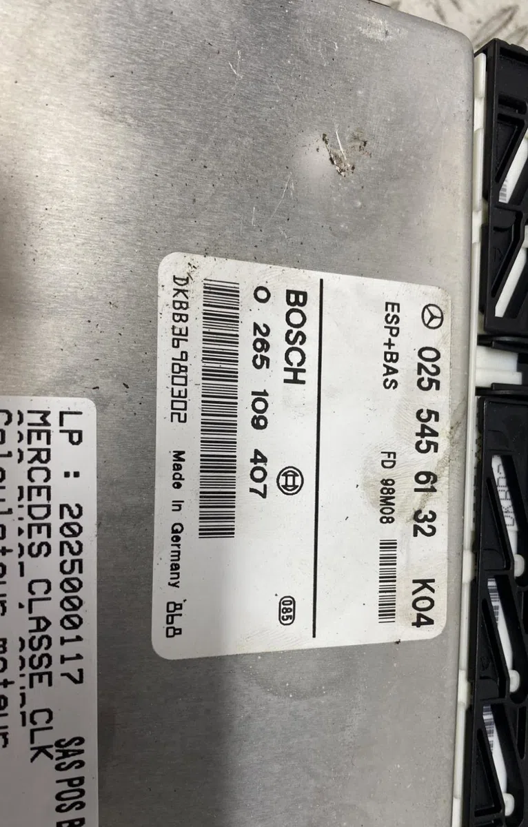 Calculateur moteur MERCEDES CLASSE CLK 208 PHASE 1 COUPE occasion