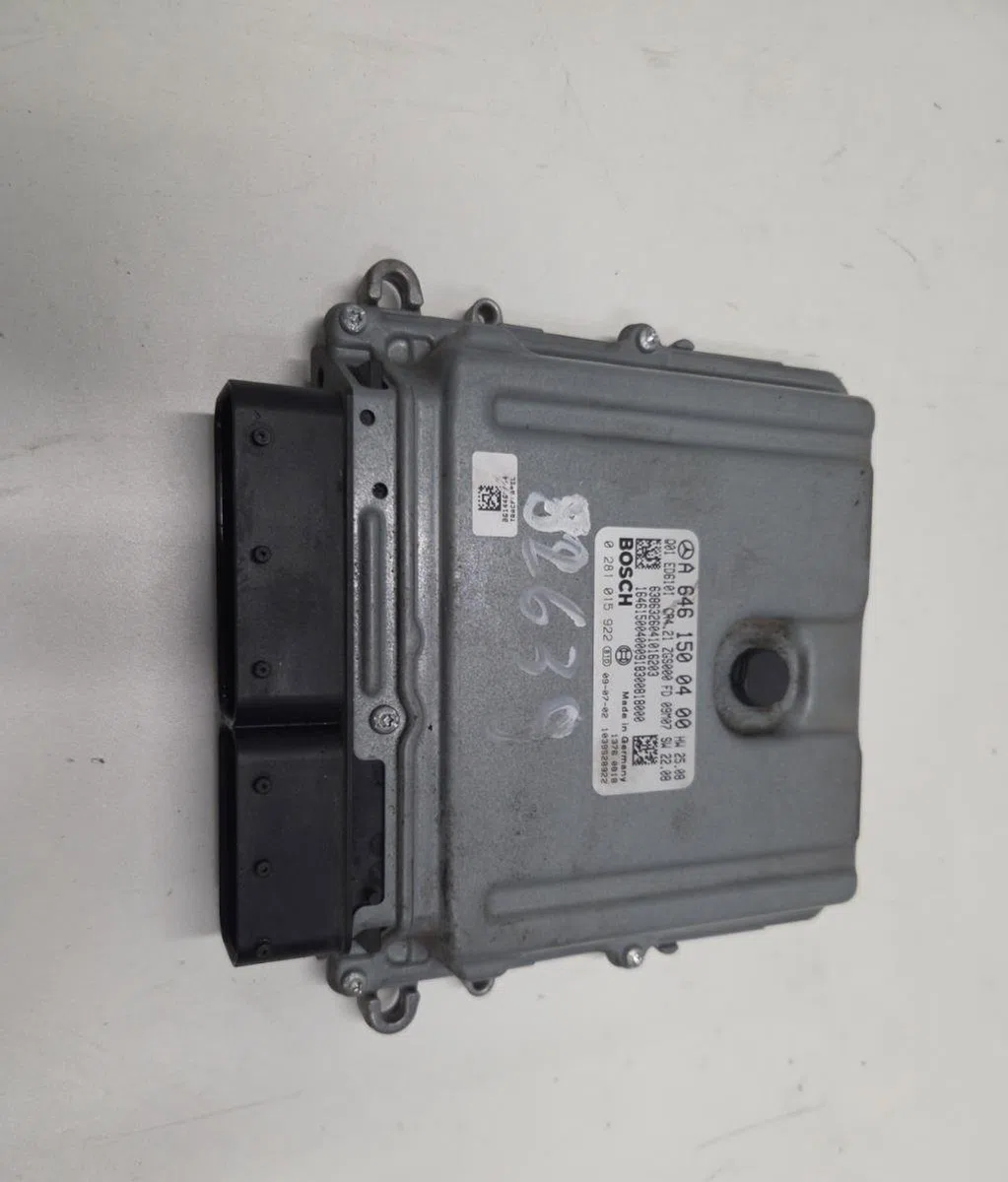 Calculateur moteur MERCEDES VITO 639 PHASE 1 occasion — photo 3