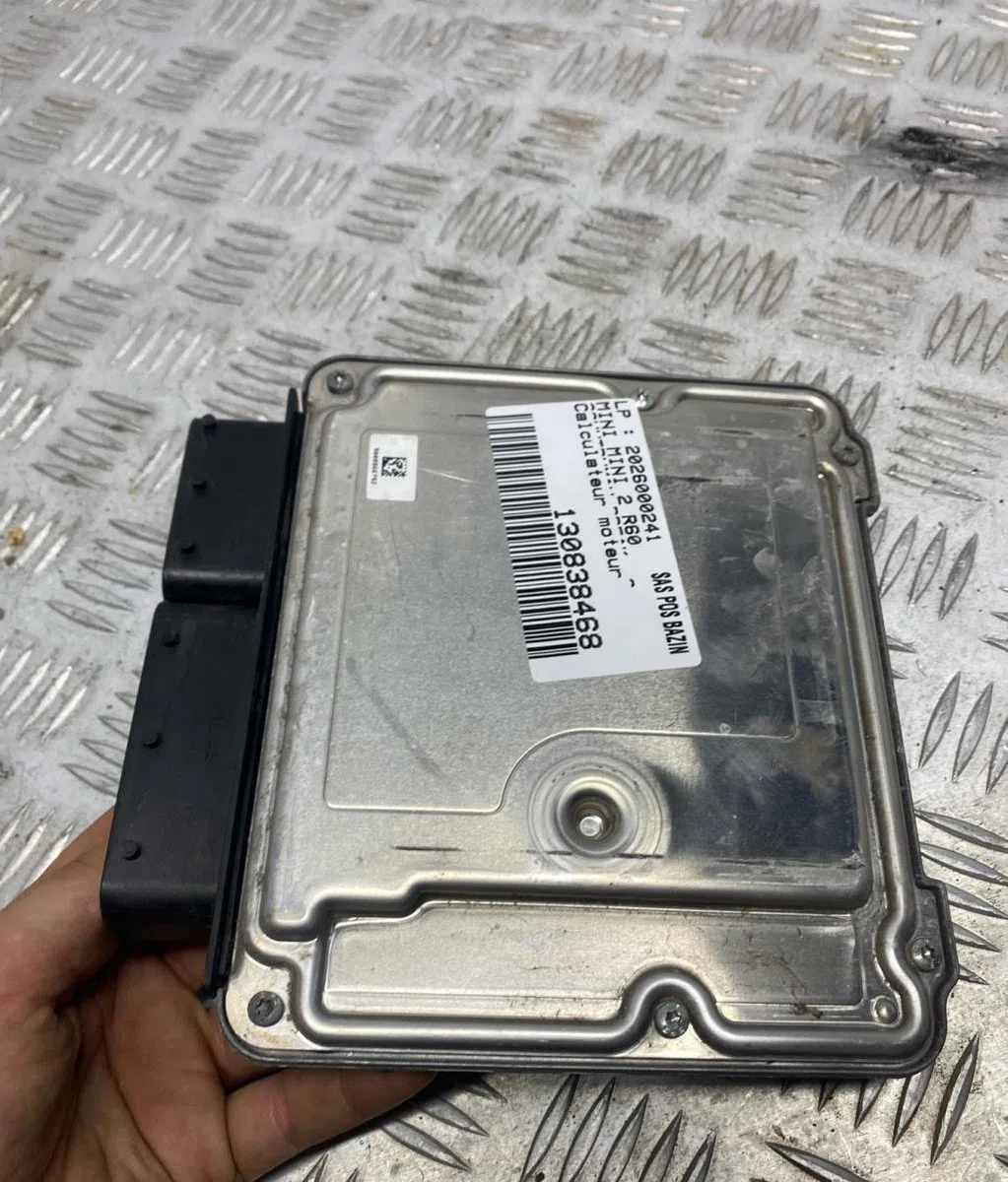 Calculateur moteur MINI MINI 2 R60 COUNTRYMAN BREAK occasion — photo 2