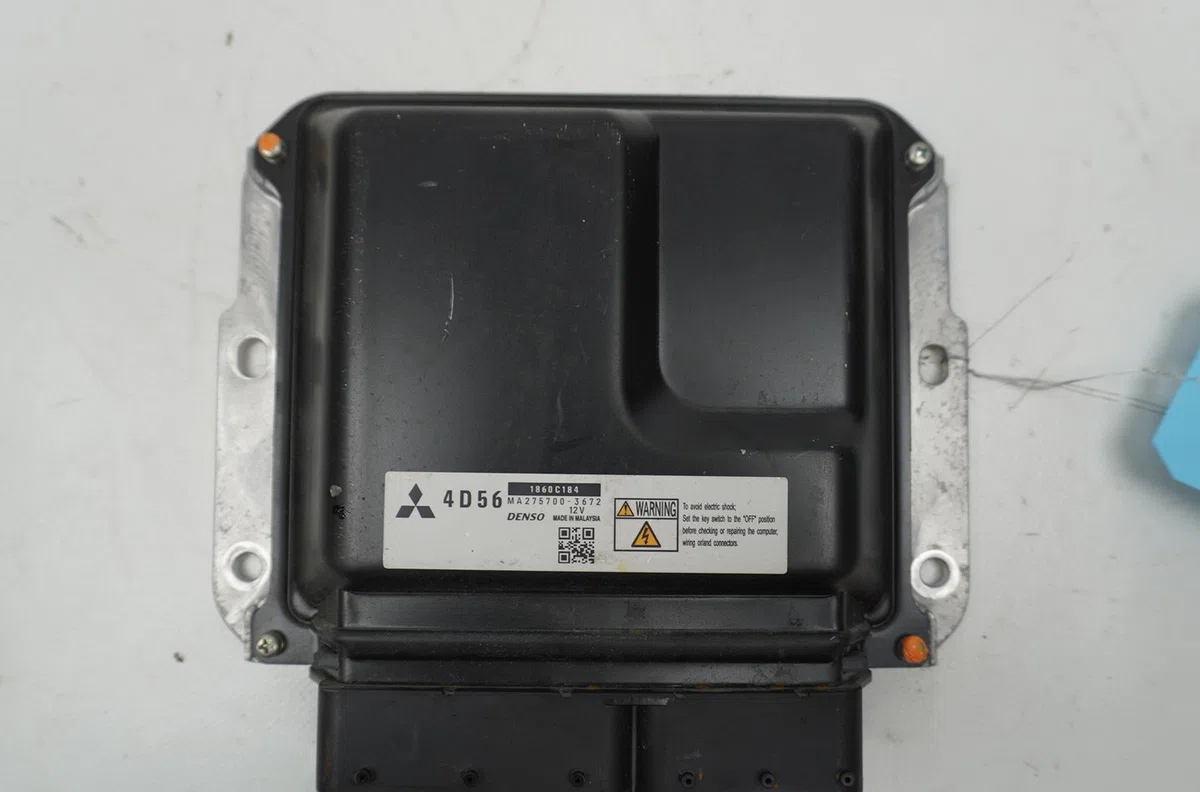 Calculateur moteur Mitsubishi L200 - TRITON (KA_T, KB_T) 2.5 di-d 4wd (kb4t) (2005-2015) 4 portes occasion — photo 2