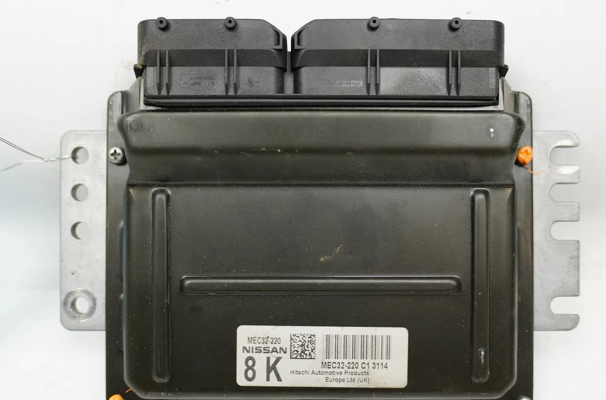 Calculateur moteur Nissan ALMERA II Hatchback (N16) 1.8 (2000-2002) occasion — photo 2