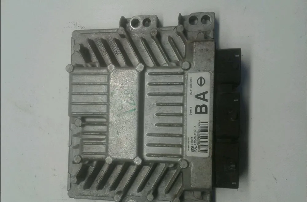 Calculateur moteur NISSAN QASHQAI 1 2009 occasion