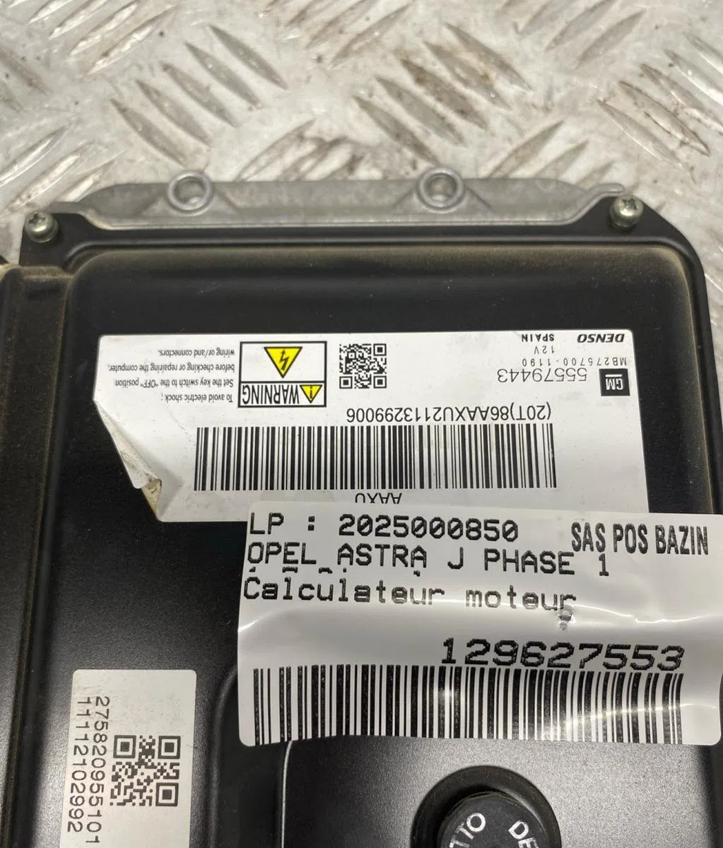 Calculateur moteur OPEL ASTRA J PHASE 1 occasion — photo 2