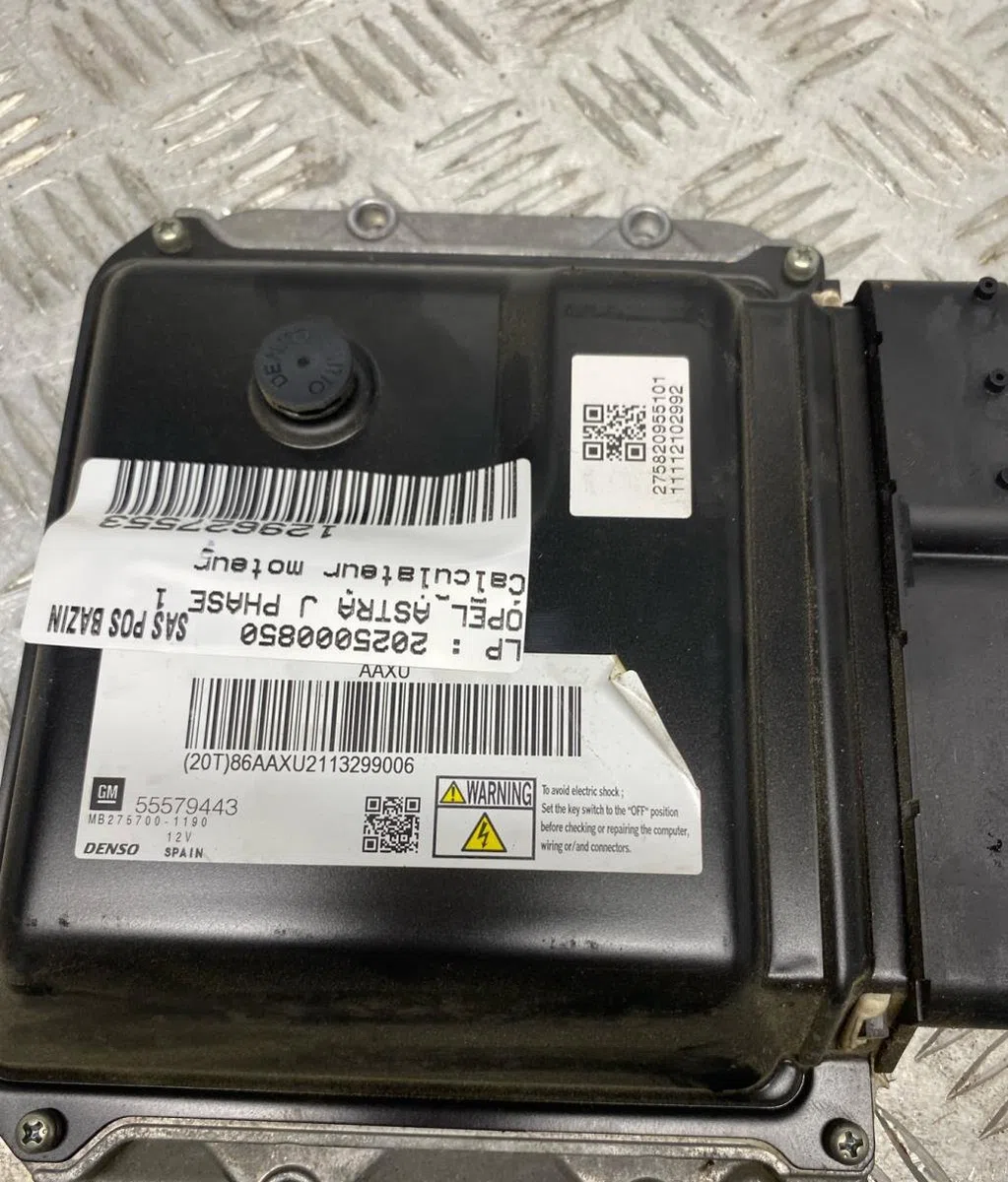Calculateur moteur OPEL ASTRA J PHASE 1 occasion — photo 4