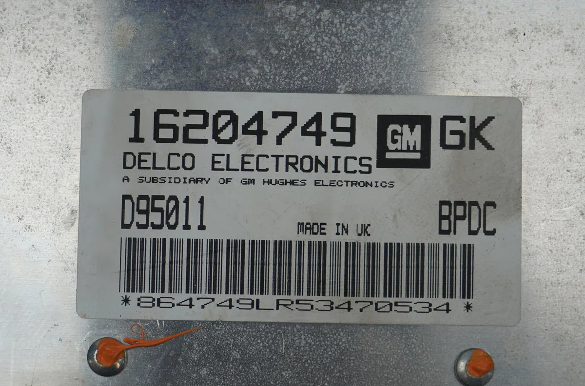 Calculateur moteur Opel CORSA B (S93) 1.4 i (f08, f68, m68) (1993-2000) occasion — photo 3