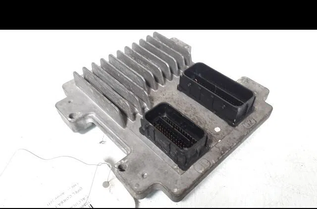 Calculateur moteur Opel CORSA D (S07) 1.4 (l08, l68) (2006-2014) 3 portes occasion — photo 2