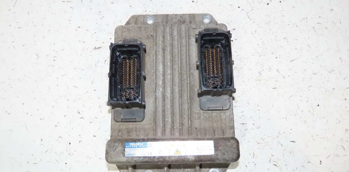 Calculateur moteur Opel MERIVA A Monospace (X03) 1.7 cdti (e75) (2003-2010) occasion