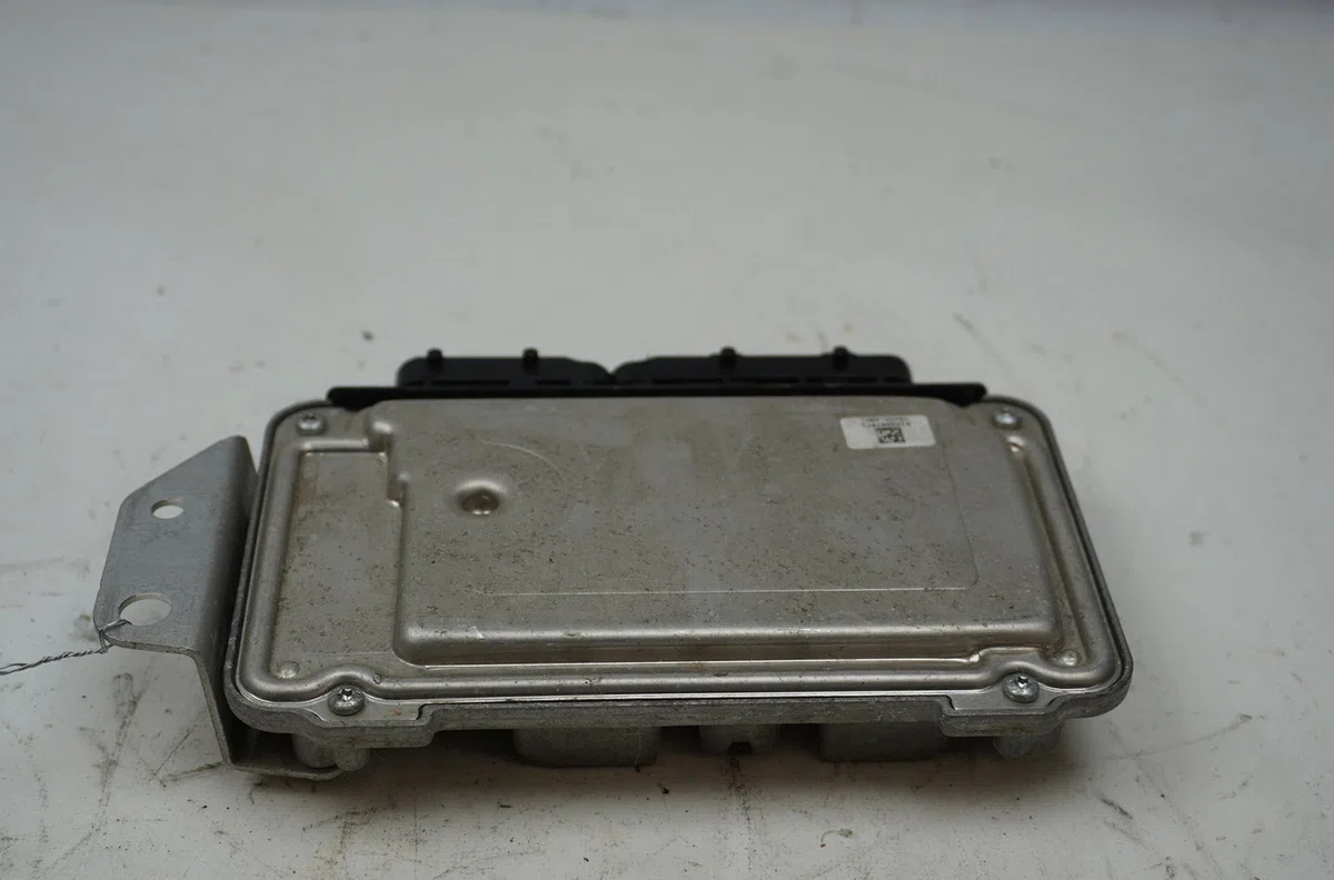 Calculateur moteur Peugeot 107 (PM_, PN_) 1.0 (2005-2014) 3 portes occasion — photo 3