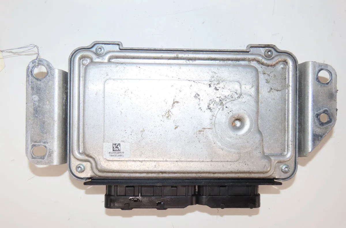 Calculateur moteur Peugeot 107 (PM_, PN_) 1.0 (2005-2014) 3 portes occasion
