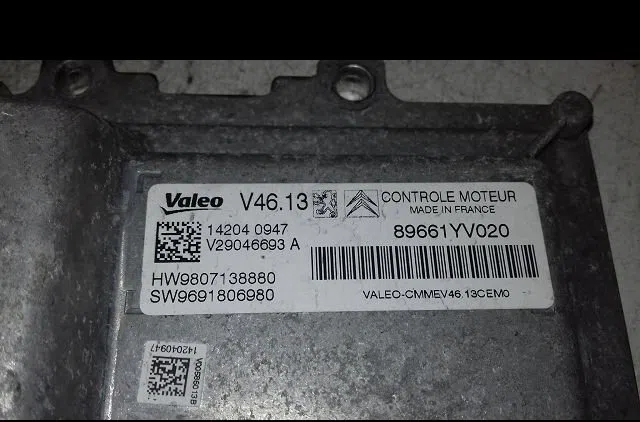 Calculateur moteur Peugeot 108 1.2 (2014) occasion — photo 3