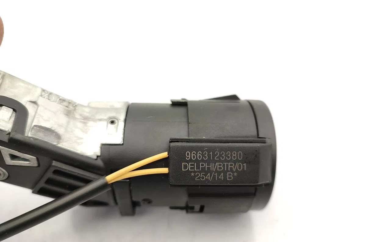 Calculateur moteur PEUGEOT 2008 1 PHASE 1 occasion