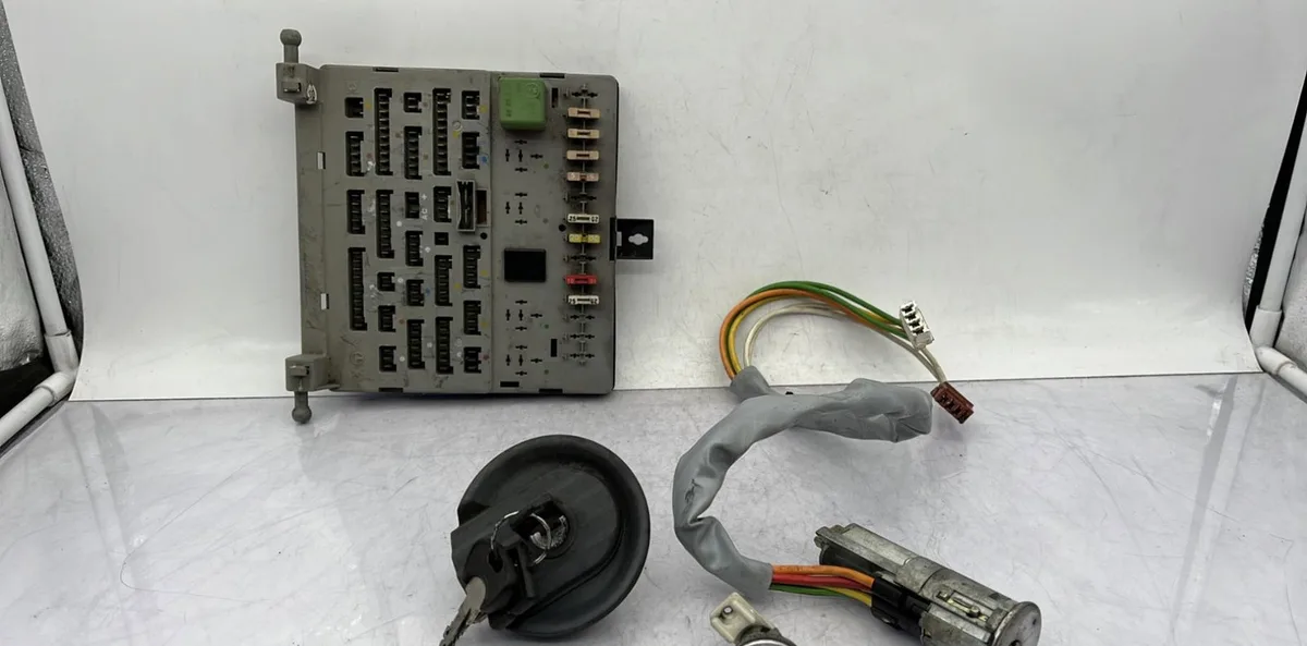 Calculateur moteur PEUGEOT 205 PHASE 2 occasion
