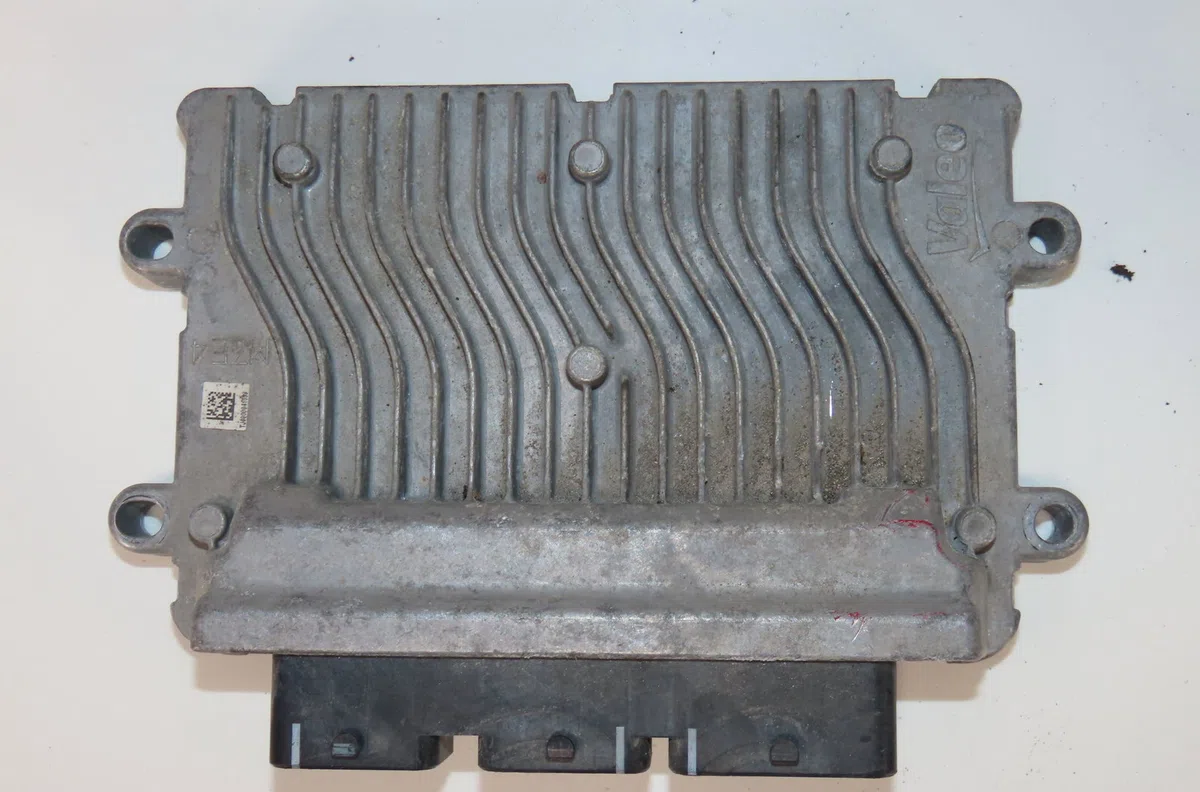 Calculateur moteur Peugeot 206 (2L_, 2M_) 1.1 (2009-2013) occasion