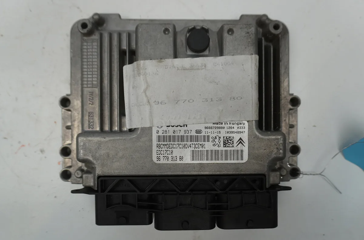 Calculateur moteur Peugeot 206 (2L_, 2M_) 1.4 hdi eco 70 (2009-2013) 5 portes occasion