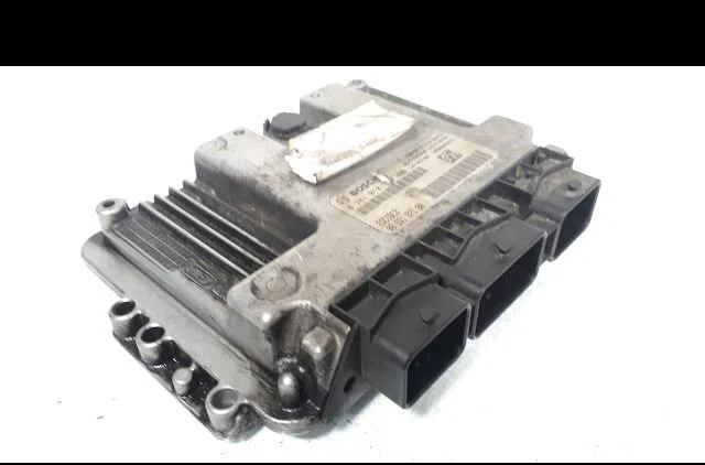 Calculateur moteur Peugeot 206 3-5 portes (2A-C) 1.4 hdi eco 70 (2001-2009) 5 portes occasion — photo 2