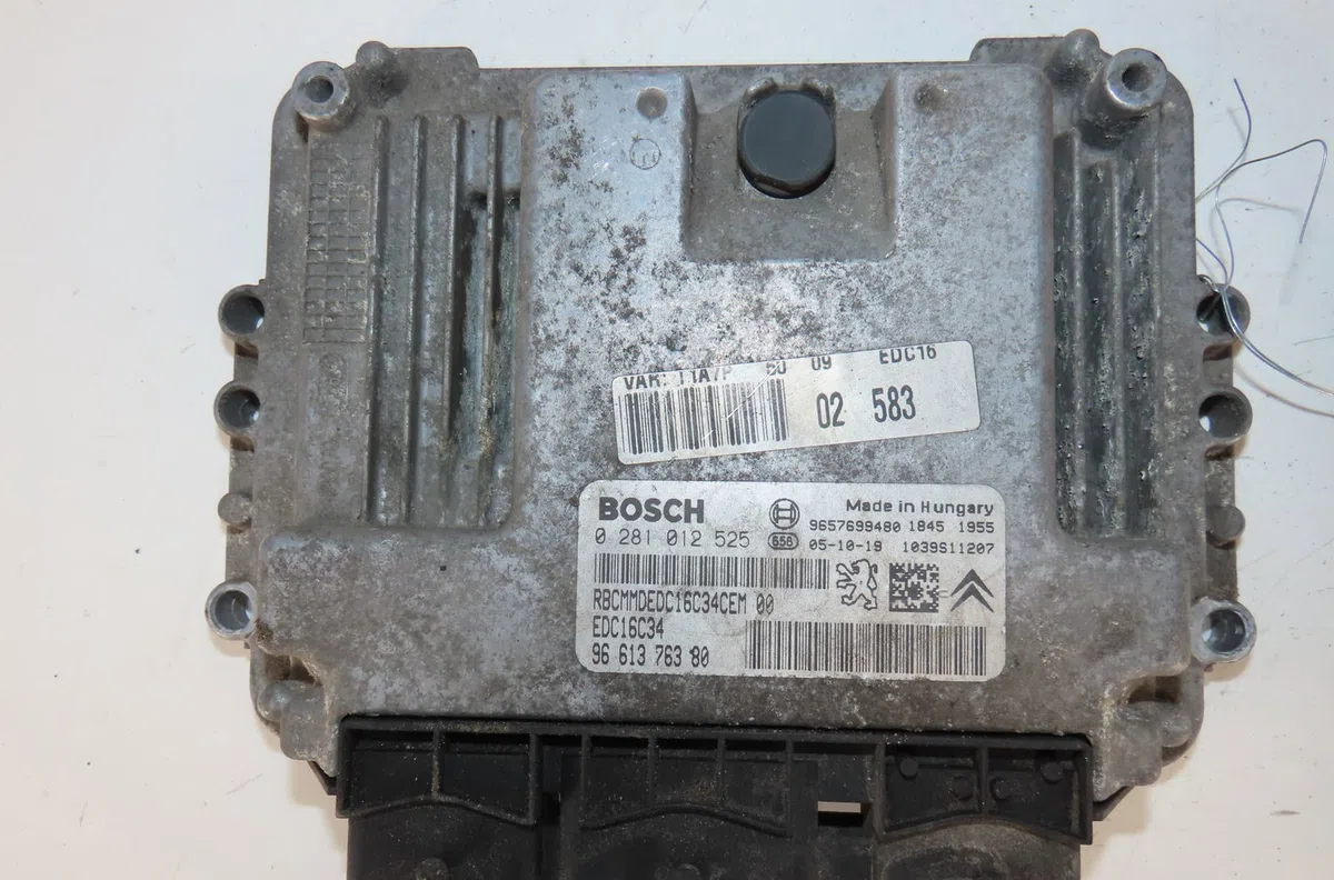 Calculateur moteur Peugeot 206 3-5 portes (2A-C) 1.4 hdi eco 70 (2001-2009) 5 portes occasion — photo 2