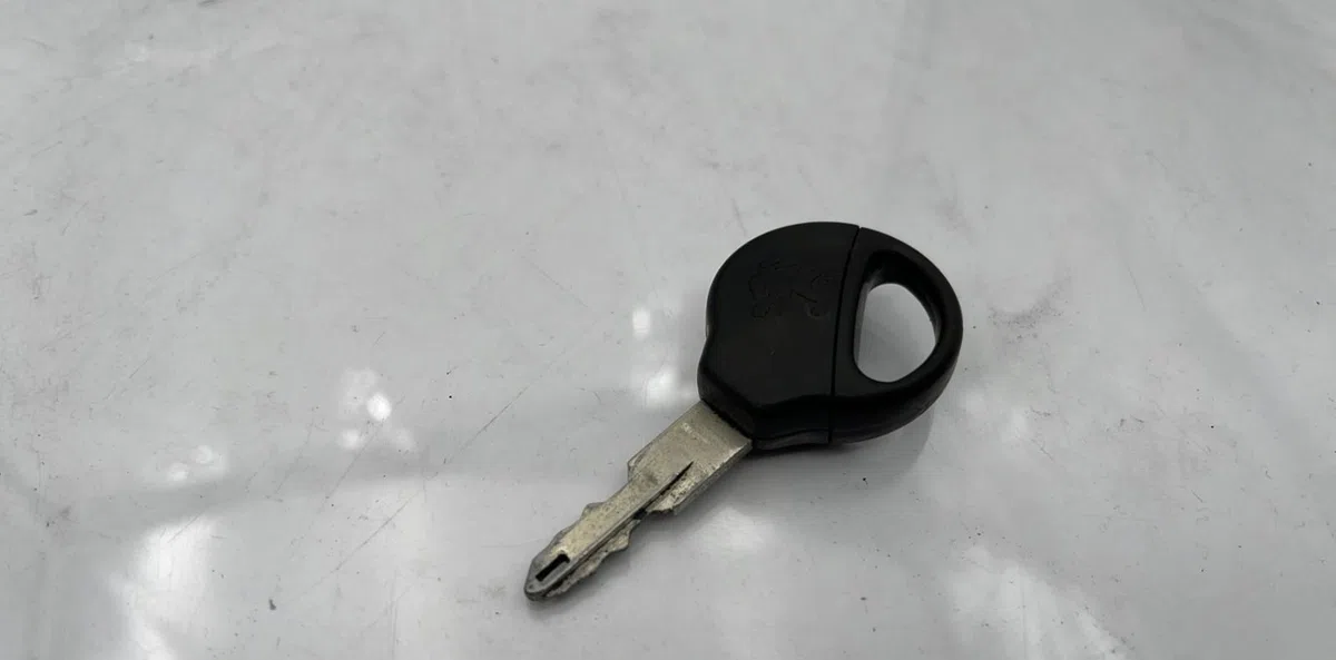 Calculateur moteur PEUGEOT 206 PHASE 2 occasion