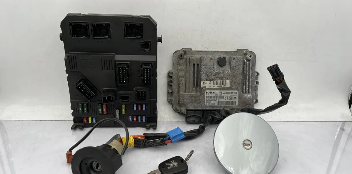 Calculateur moteur PEUGEOT 206 PHASE 2 occasion