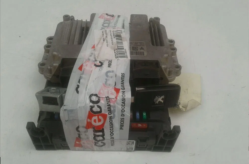 Calculateur moteur PEUGEOT 207 2010 occasion — photo 2