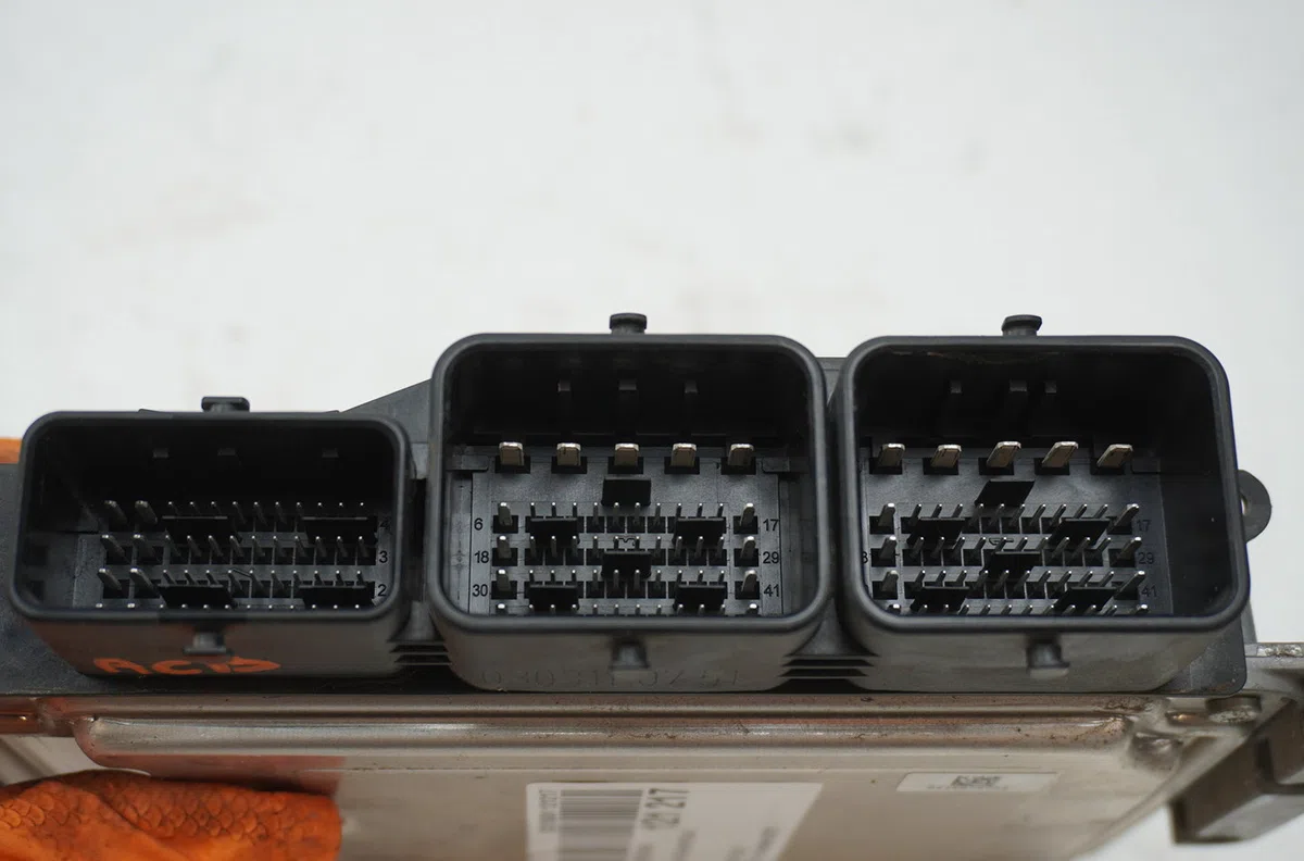 Calculateur moteur Peugeot 207-207 (WA_, WC_) 1.4 hdi (2006-2015) 5 portes occasion — photo 4