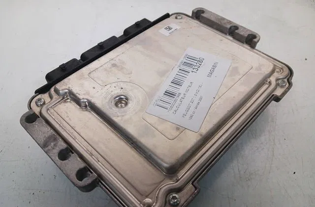 Calculateur moteur Peugeot 207-207 (WA_, WC_) 1.6 hdi (2006-2013) 5 portes occasion — photo 2