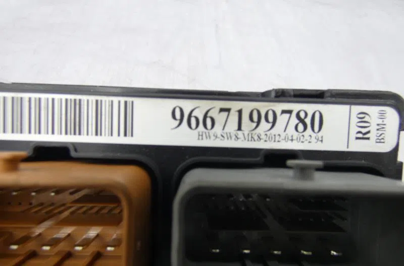Calculateur moteur PEUGEOT 207 PHASE 1 BREAK occasion