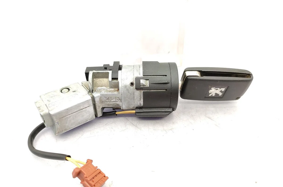 Calculateur moteur PEUGEOT 207 PHASE 2 occasion — photo 3