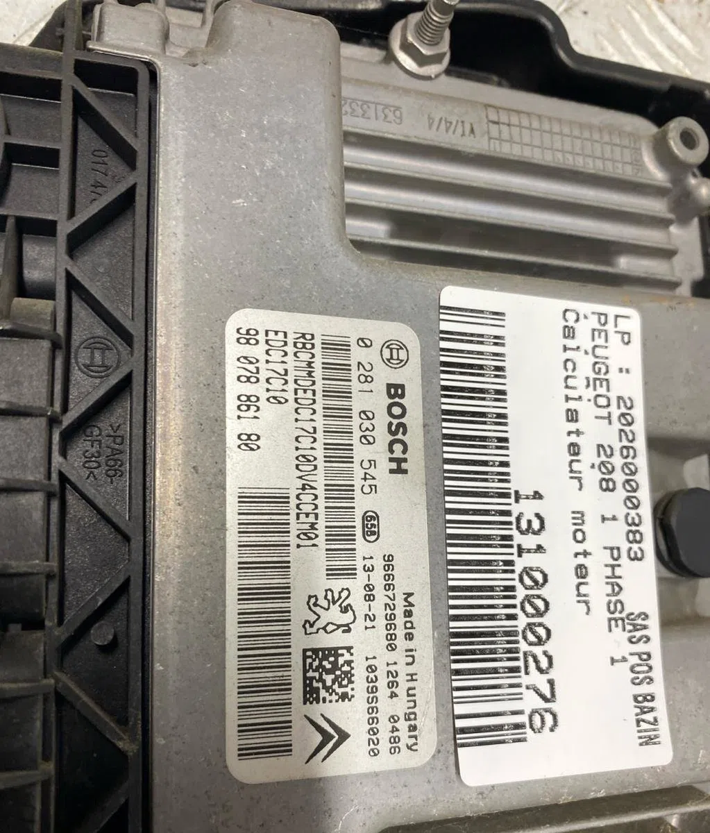 Calculateur moteur PEUGEOT 208 1 PHASE 1 occasion — photo 2