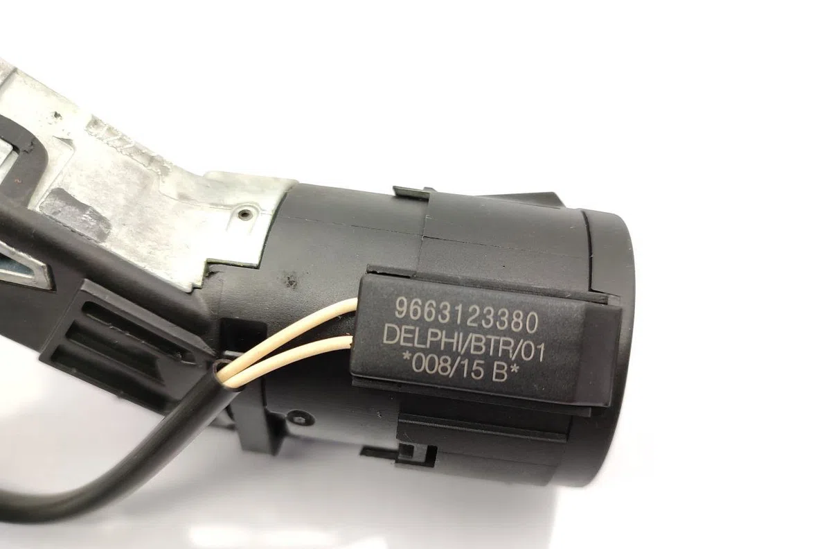 Calculateur moteur PEUGEOT 208 1 PHASE 1 occasion