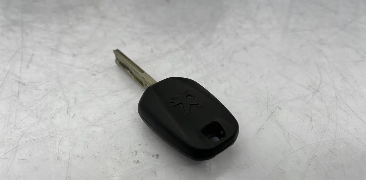 Calculateur moteur PEUGEOT 208 1 PHASE 2 occasion — photo 3