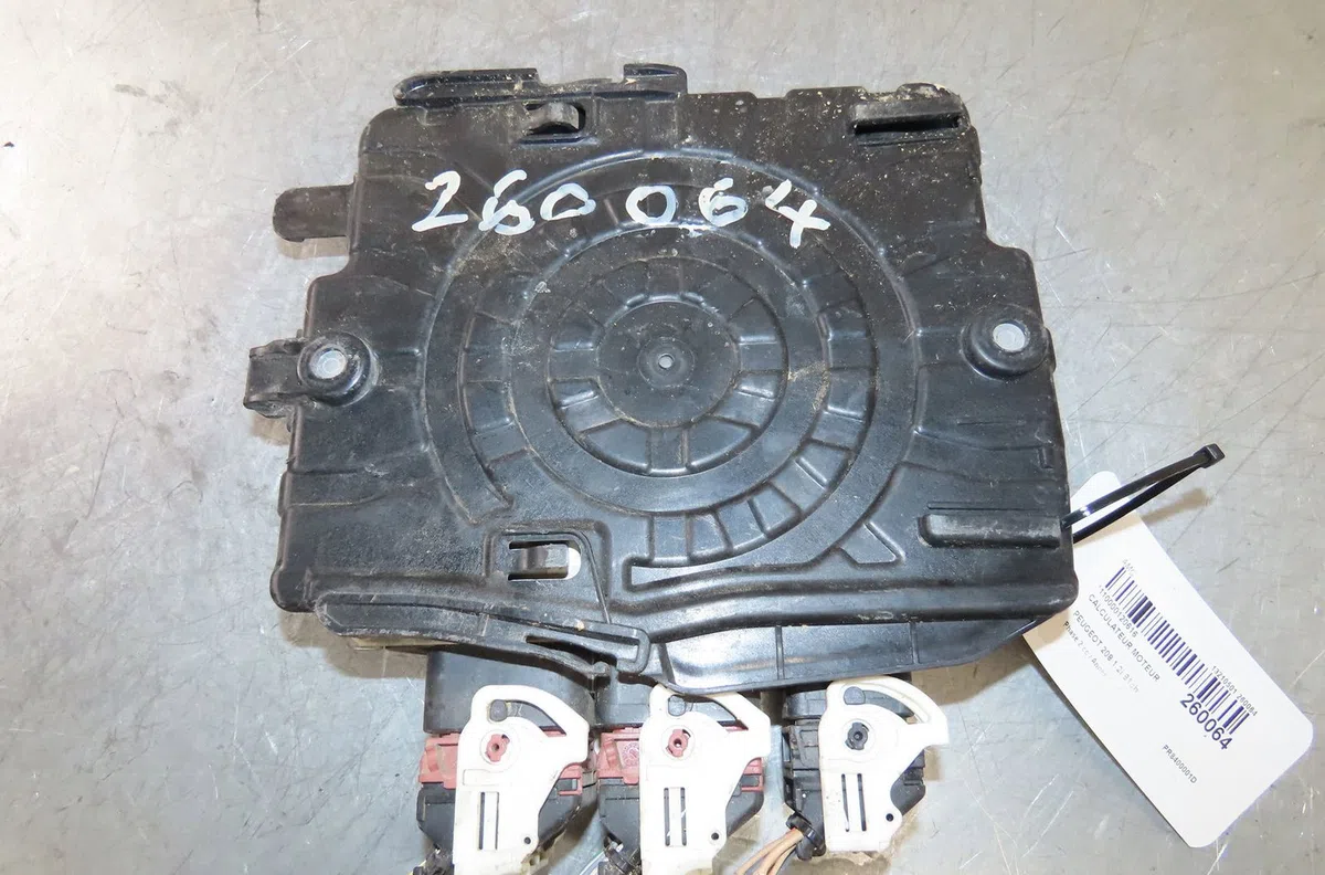 Calculateur moteur Peugeot 208 I (CA_, CC_) 1.2 vti 82 (2012) occasion — photo 3