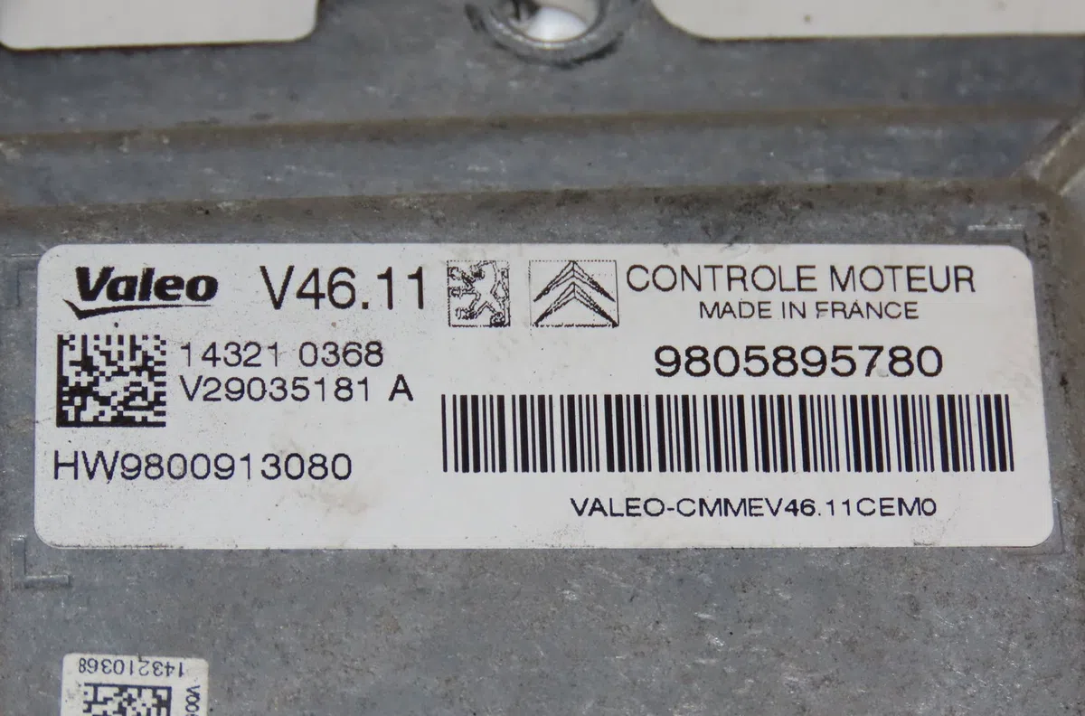 Calculateur moteur Peugeot 208 I (CA_, CC_) 1.2 vti 82 (2012) occasion — photo 2