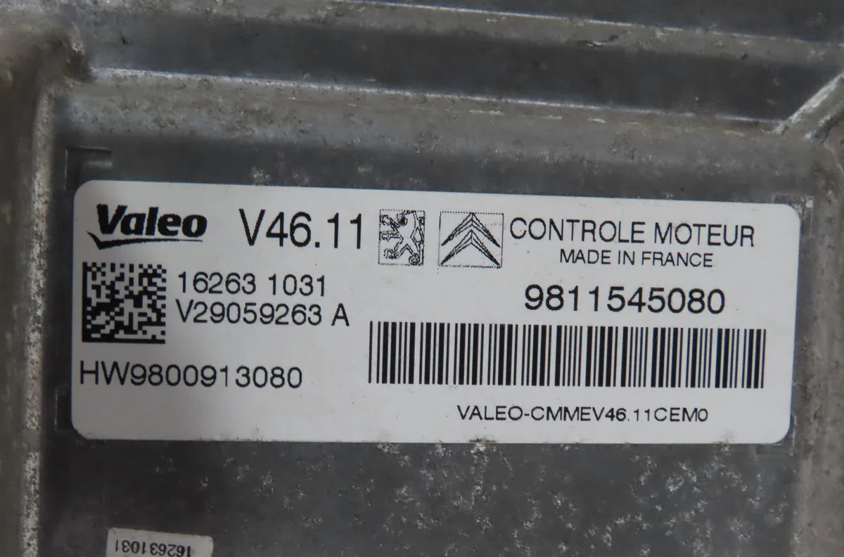 Calculateur moteur Peugeot 208 I (CA_, CC_) 1.2 vti 82 (2012) occasion — photo 2