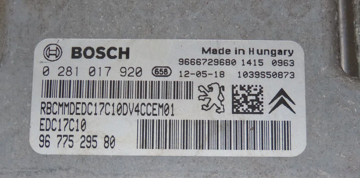 Calculateur moteur Peugeot 208 I (CA_, CC_) 1.4 hdi (2012) 3 portes occasion — photo 2