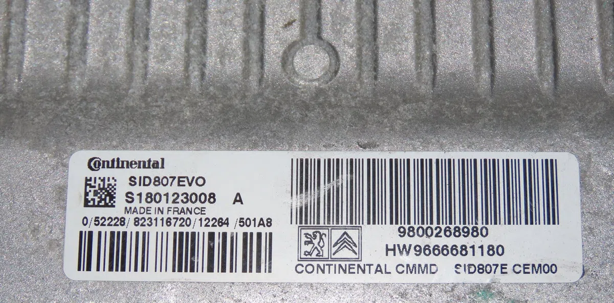 Calculateur moteur Peugeot 208 I (CA_, CC_) 1.6 hdi (2012) occasion — photo 2