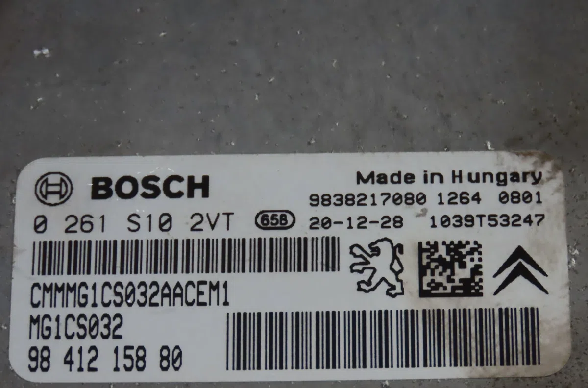 Calculateur moteur Peugeot 208 II (UB_, UP_, UW_, UJ_) 1.2 puretech 100 (2019) 5 portes occasion