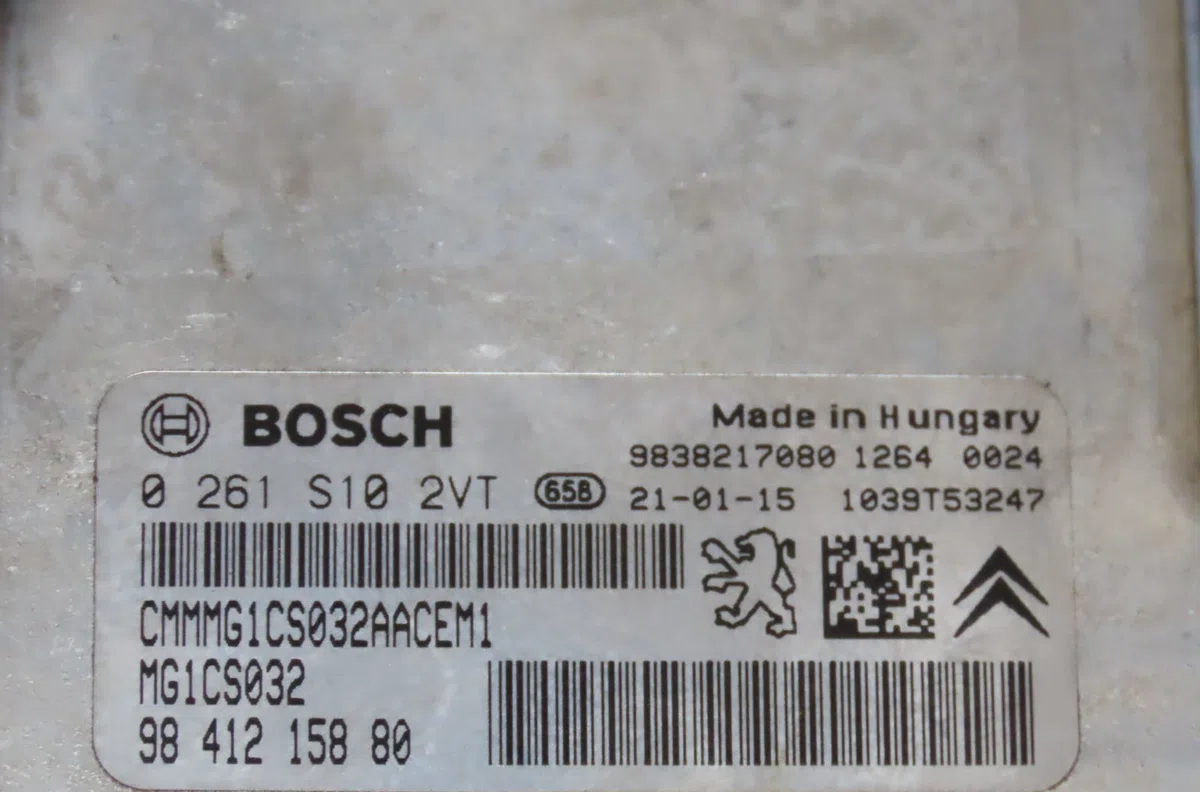 Calculateur moteur Peugeot 208 II (UB_, UP_, UW_, UJ_) 1.2 puretech 100 (2019) 5 portes occasion