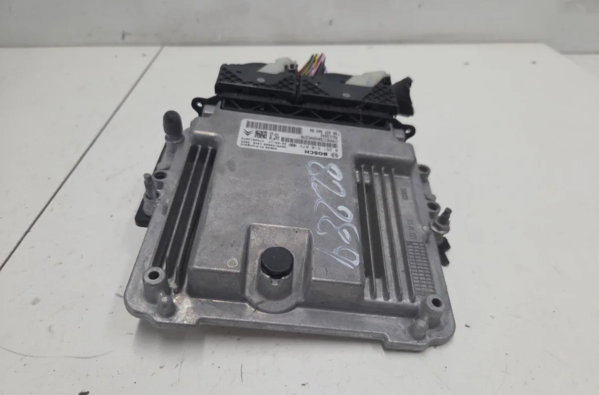 Calculateur moteur PEUGEOT 3008 2 PHASE 2 occasion